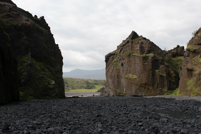 Private Hiking Tour in the Valley of Thórsmörk - Nauthusagil Waterfall: canyon wading under a skylight