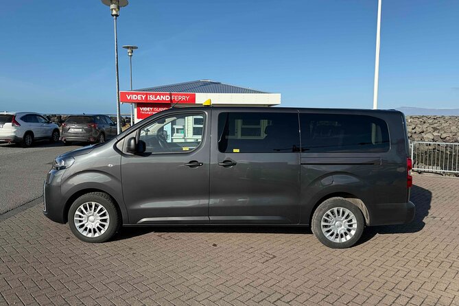 Private Keflavik Airport Transfer to/from Reykjavik - Pricing value for a group of up to 4