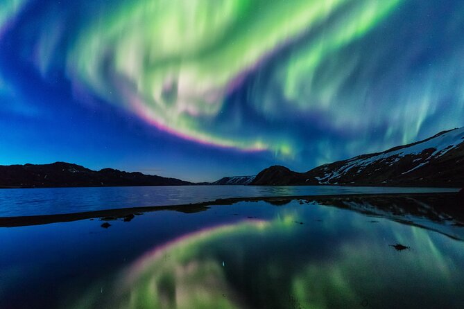 Private Northern Lights Evening Premium Tour - Pickup in Reykjavik and how the 4-hour evening usually unfolds