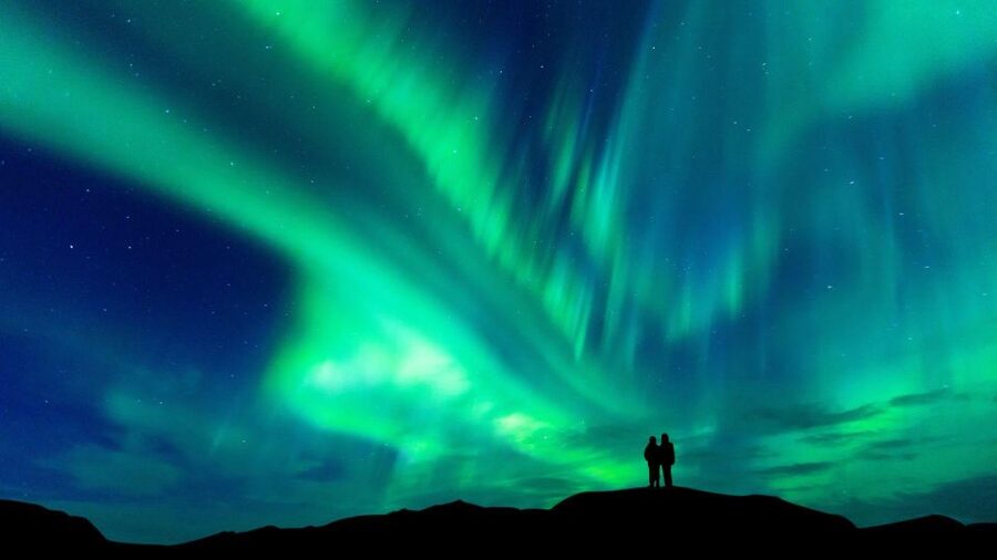 Private Northern Lights Tour - Capital Region time: guided sightseeing plus local snacks