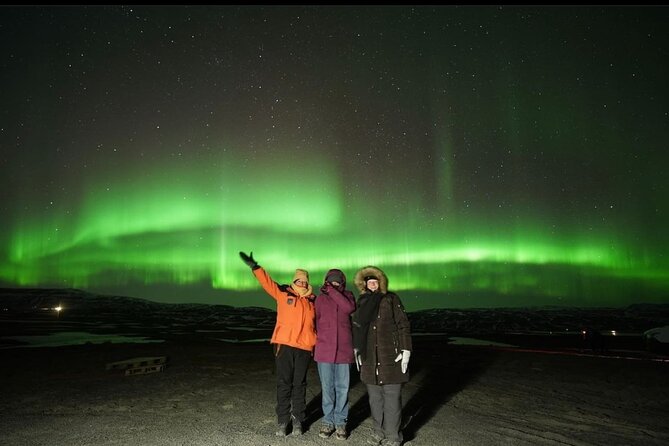 Private Northern Lights Tour with Hot Chocolate in Iceland - Timing and duration: planning around a 4-hour window