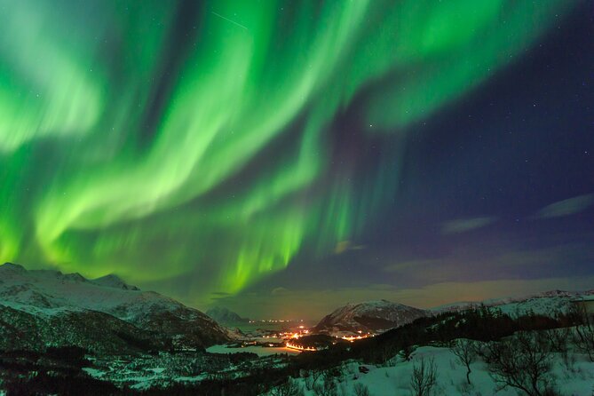 Private Northern Lights Tour with Hot Chocolate in Iceland - Value check: what $1,280 per group means in real terms