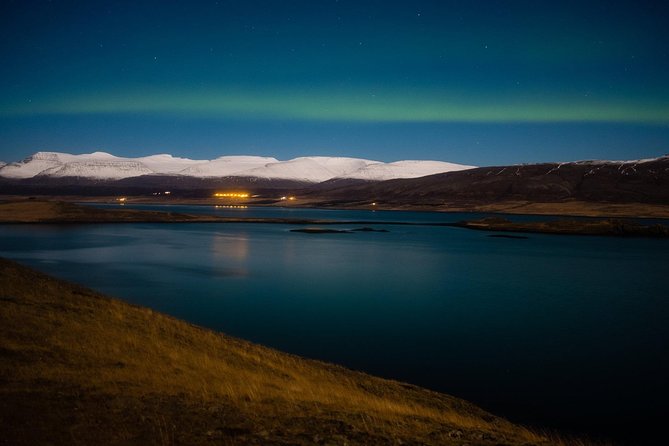 Private Northern lights with photographs - 8:30 pm timing, pickup reality, and how the night starts
