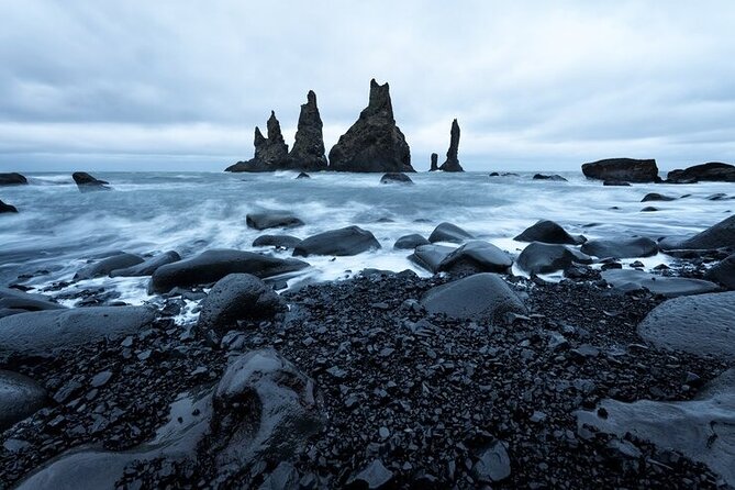 Private South Coast Tour of Iceland Including 6+ Main Attractions - Stop 4: Reynisfjara black sand and basalt columns in a half-hour