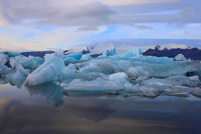 Private Tour Höfn: Jokulsárlón , Diamond Beach, Secret Glacier - Fellsfjara (Diamond Beach): Reading Black Sand Like a Pro