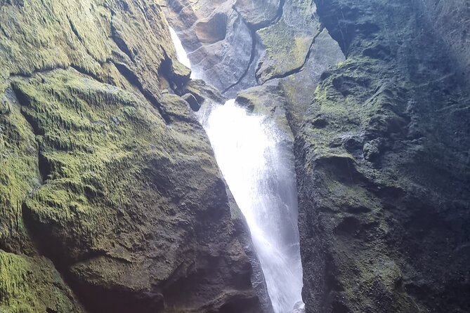 Private Tour to þórsmörk glaciers and waterfalls - Stakkholtsgjá Canyon Hike and Waterfall Time