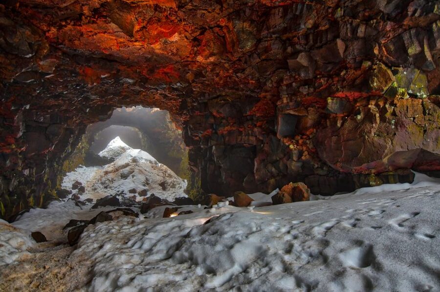 Raufarhólshellir Lava Tunnel: Underground Expedition - The route: footbridges, uneven ground, and where people slow down