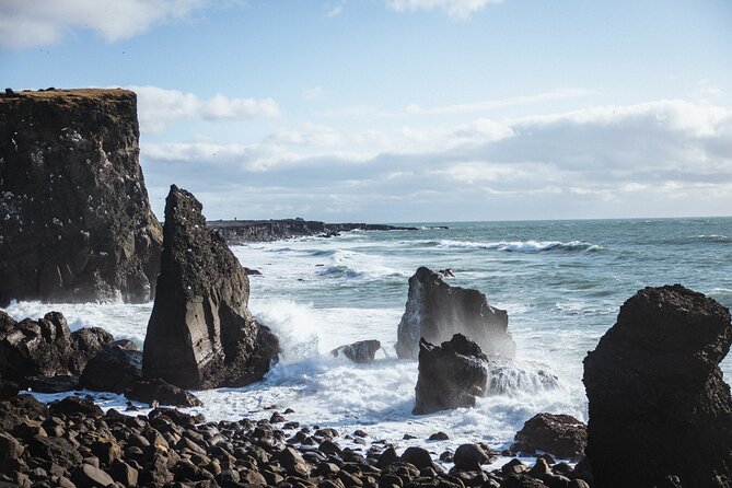 Reykjanes Peninsula Private Volcano Hike and Sky Lagoon Spa Tour - Key things to know before you go
