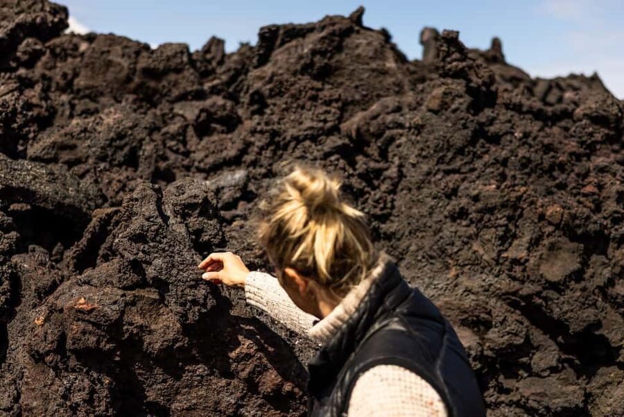 Reykjanes Peninsula: Super Jeep Volcano Shuttle Tour - When the volcano is active, the tour changes