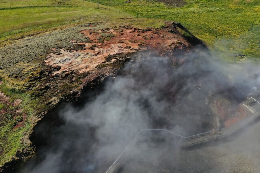 Reykjavik: 2-Day West Tour with Snæfellsnes & Silver Circle - Day 1 in Borgarfjörður: geothermal power, horses, and waterfall magic