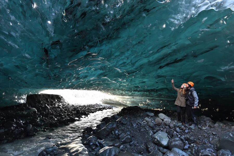 Reykjavik: 3-day South Coast and Golden Circle Experience - Small Group Reality: How Up to 18 People Changes Your Day