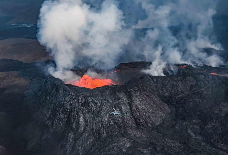 Reykjavik: 45-Minute Volcano Sightseeing Helicopter Tour - From Reykjavik Domestic Airport to Lava Fields