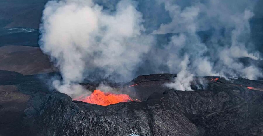 Reykjavik: 45-Minute Volcano Sightseeing Helicopter Tour - What Makes the Flight Route Worth It