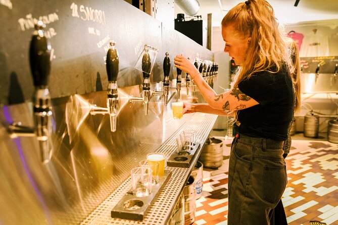 Reykjavík All In One Food Tour - Eat, Drink & Explore with Locals - Parliament facts as you pass by, not as a lecture