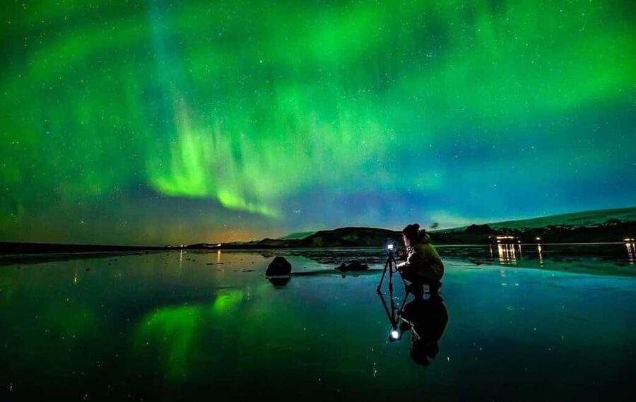 Reykjavik: Aurora Small Group 4x4 Northern Lights Adventure - Photo-First Value: Unlimited Pro Images and a Free Portrait