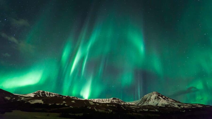 Reykjavik: Aurora Small Group 4x4 Northern Lights Adventure - Your Reykjavík Evening, from Pickup to Viewing Time