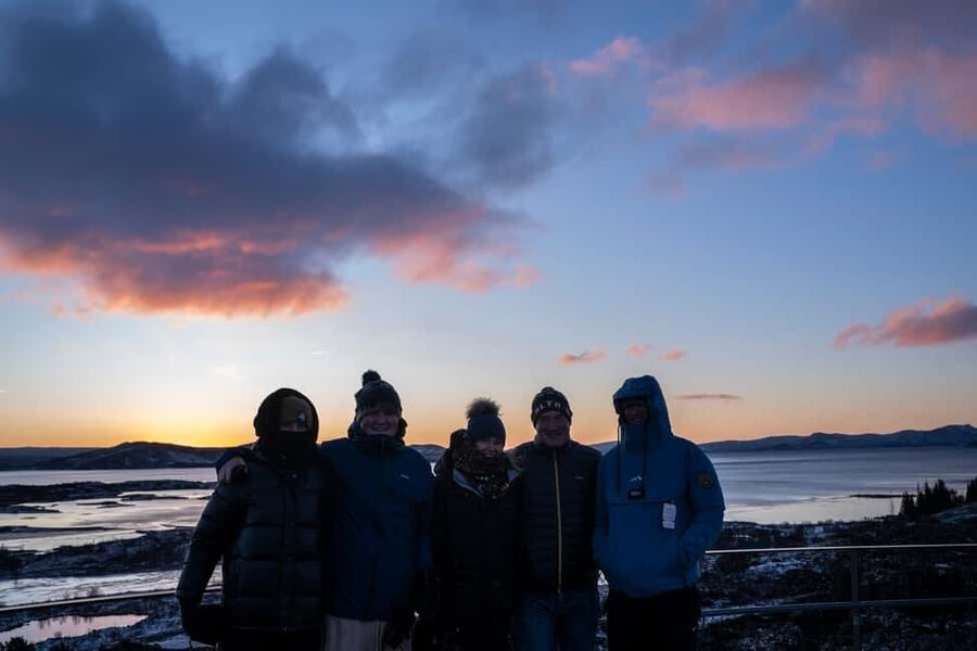 Reykjavík: Best of Golden Circle, Hidden Gems & Lava Tunnel - Geysir Geothermal Area: Timing Your Eyes on Strokkur