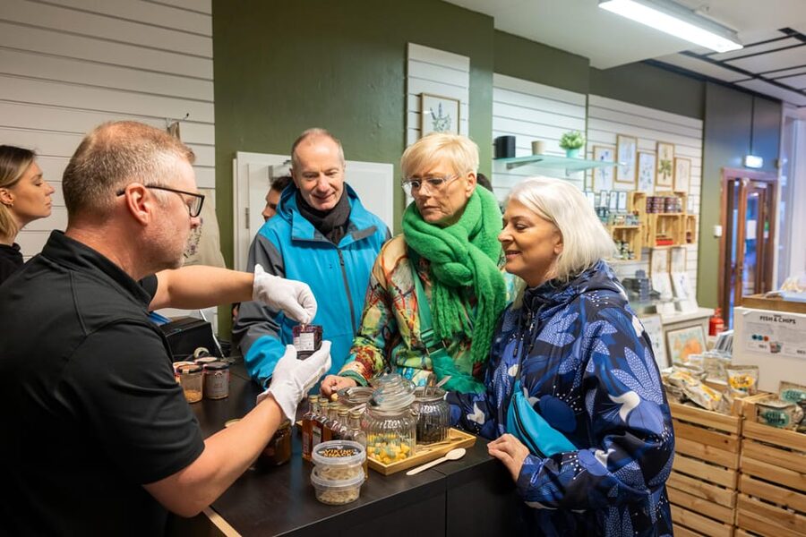 Reykjavik: Christmas Food Tour with Tastings and Drinks - Pickled Herring and Gravlax: Why Context Changes Everything