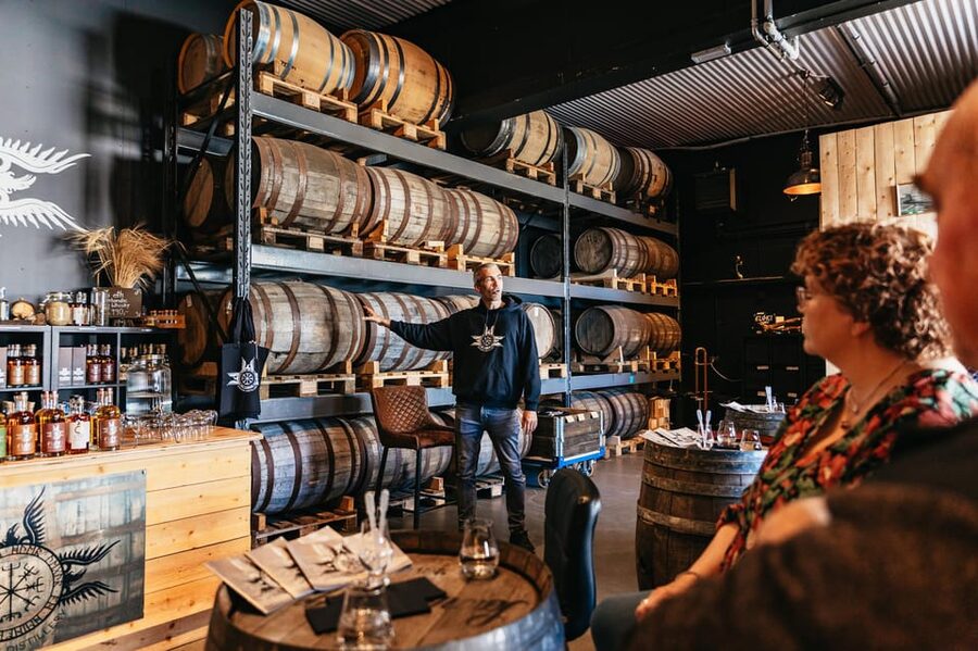 Reykjavik: Eimverk Distillery Guided Tour with Tasting - 75 minutes on the clock: welcome drink, history talk, and two tasting rounds