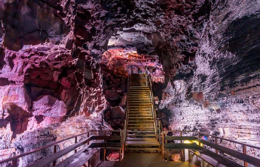 Reykjavik: Evening Lava Tunnel and Northern Lights Hunt - Price and Value at $189 Per Person