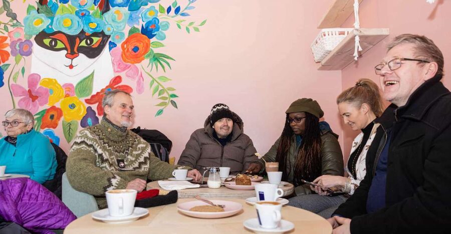 Reykjavik: Feline-Focused City Walking Tour - From Ingólfstorg Pillars to Cat Coffeehouse: What This Tour Really Is