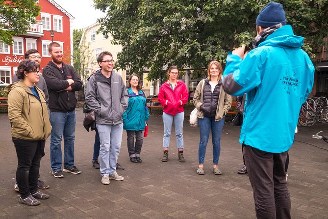 Reykjavik Folklore Walking Tour: Meet the Elves, Trolls & Ghosts of Iceland - Hólavallagarður cemetery and meeting the Deacon of Dark River