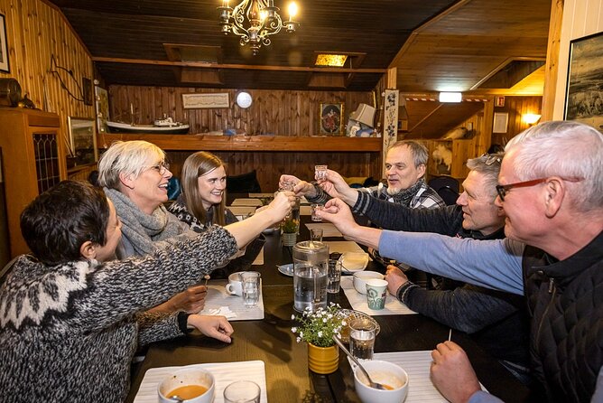 Reykjavik Food Lovers Tour - Icelandic Traditional Food - Meeting at Ingólfstorgur, then moving fast through downtown