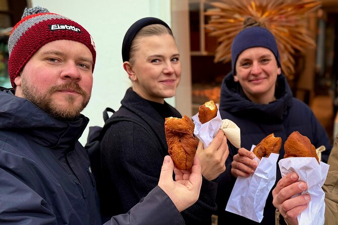 Reykjavík Food Tour with 5 Authentic Local Tastings & Secret Dish - Skólavörðustígur Rainbow Street: Photos, Color, and a Short Break From the Wind