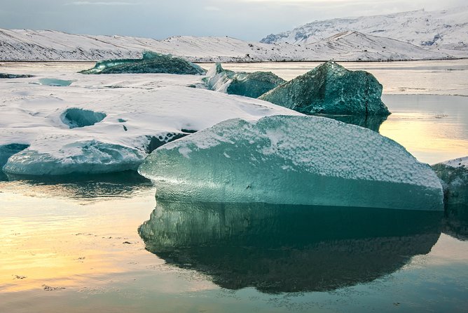 Reykjavik: Glacier Lagoon Boat Ride & South Coast Full Day Tour - Reykjavik to Jökulsárlón, the real reason this day trip is worth it