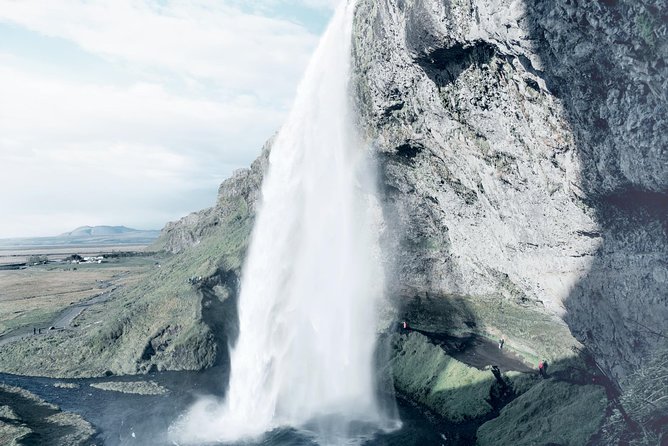 Reykjavik: Glacier Lagoon Boat Ride & South Coast Full Day Tour - How the guide and driver shape the day more than you expect