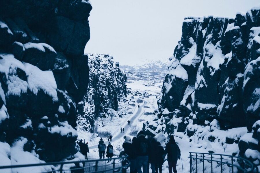Reykjavík: Golden Circle, Blue Lagoon & Northern Lights Tour - Northern Lights Hunting Outside Reykjavik: darkness, hot chocolate, and photo help