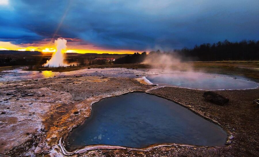 Reykjavik: Golden Circle, Kerid Crater and Sky Lagoon Tour - Þingvellir National Park: where you really understand the plates