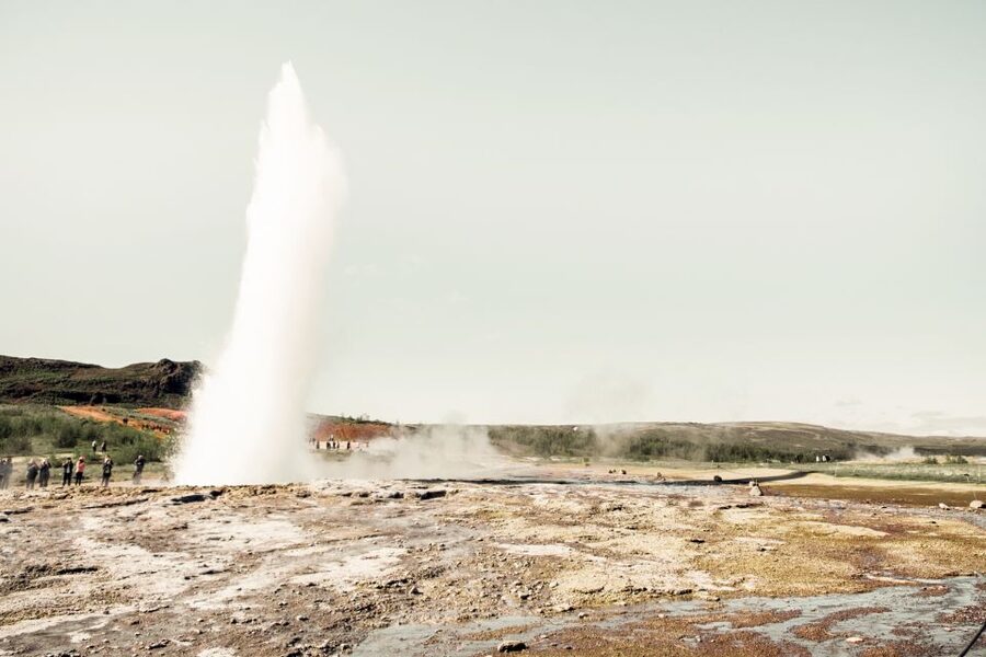 Reykjavík: Golden Circle Minibus Tour & Blue Lagoon Transfer - Kerið and the Geysers in One Day: How Time Actually Adds Up