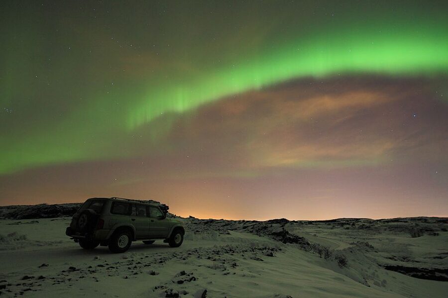 Reykjavik: Golden Circle & Northern Lights 4x4 Tour - Geysir and Strokkur: geothermal steam vents where action is the point