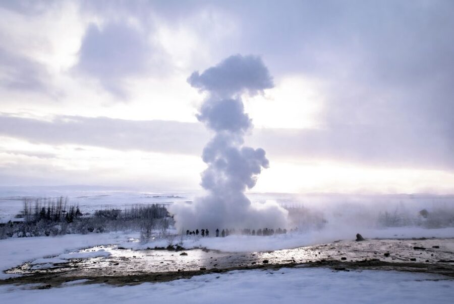 Reykjavik: Golden Circle, Tomato Farm and Kerið Crater Tour - Quick Stop at Öxarárfoss: A Photo Pause That Breaks the Day Up