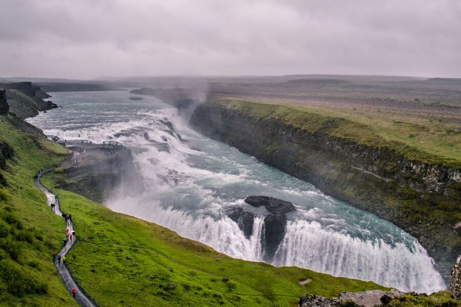 Reykjavik: Golden Circle, Tomato Farm and Kerið Crater Tour - Efstidalur Farm Time: Local Life in a Short Break