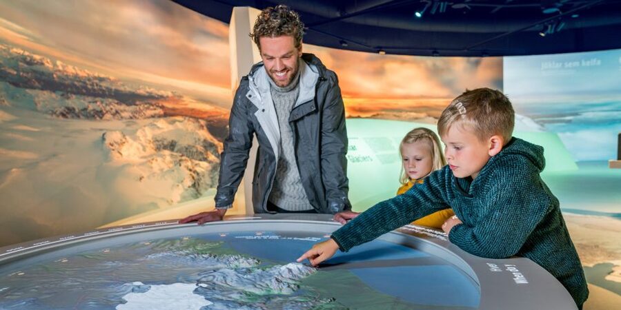 Reykjavík: Golden Circle Tour & Perlan Museum Tour - Quick takeaways
