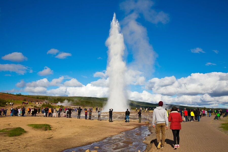 Reykjavik: Golden Circle Tour with Blue Lagoon Visit & Entry - Strokkur Geysir: The 35-Meter Steam Show
