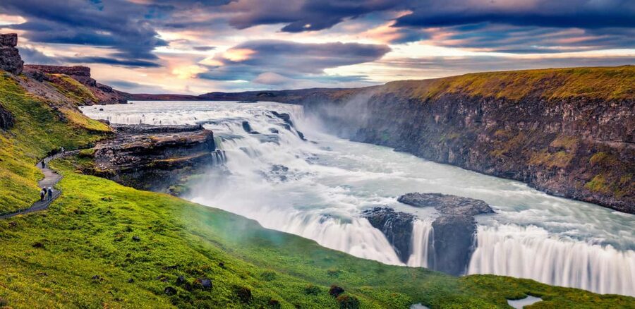 Reykjavik: Golden Circle & Waterfalls in Chinese冰岛黄金圈中文一日团 - Brúarfoss and Öxarárfoss: the extra waterfalls that change the day