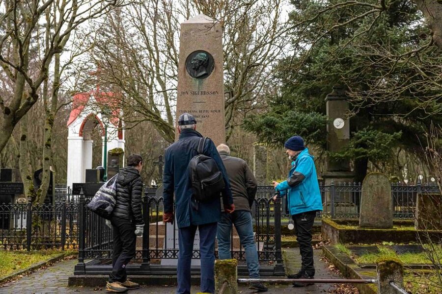 Reykjavik: Guided Folklore Walking Tour - A magical walk through Reykjavik’s real landmarks