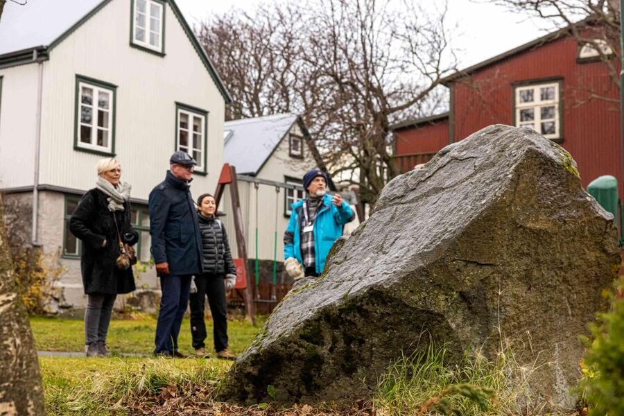 Reykjavik: Guided Folklore Walking Tour - Kirkjugarðurinn Suðurgötu and other old graveyard corners