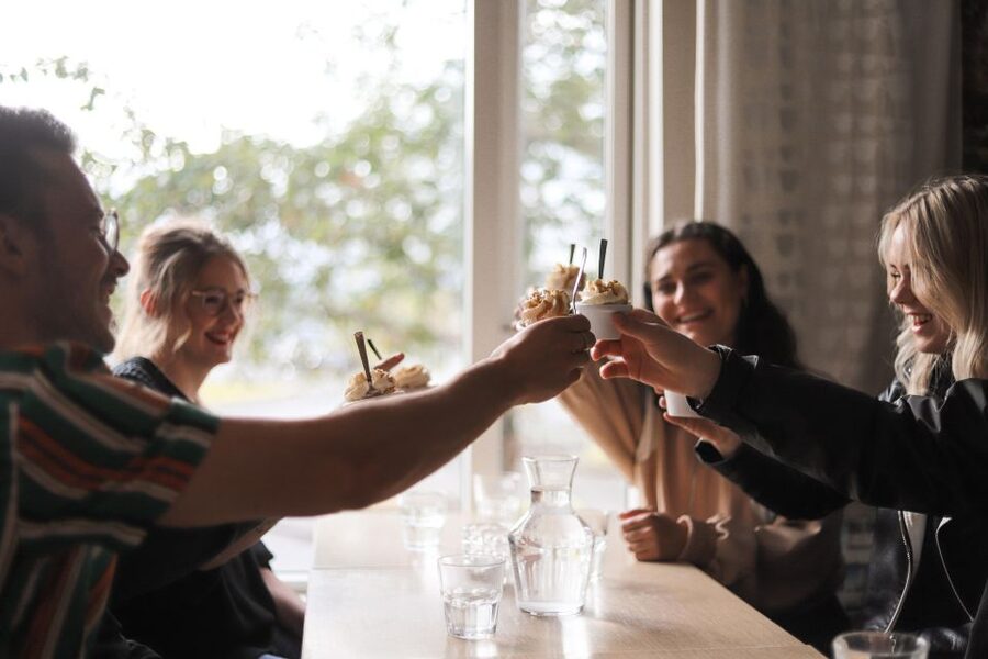 Reykjavik: Guided Foodie Walking Tour with 6 Tastings - Who Should Book This Food Walk in Reykjavik?
