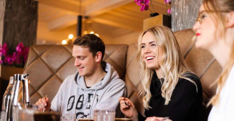 Reykjavik: Guided Foodie Walking Tour with 6 Tastings - What the 3-Hour Food Flow Really Feels Like