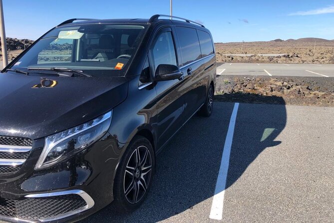 Reykjavik Iceland: Private Transfer to/from Keflavik Airport KEF - Reykjavik KEF Transfer: The 45 Minutes That Sets the Tone