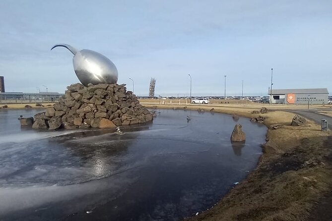 Reykjavik Iceland: Private Transfer to/from Keflavik Airport KEF - Price and Value: Is Private Worth It for Your Group?