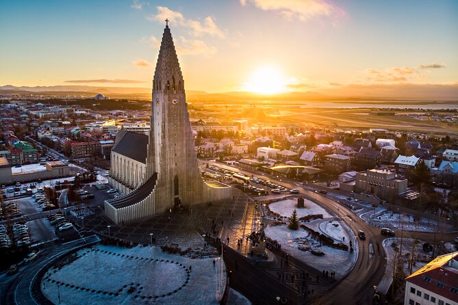 Reykjavík Interactive City Tour - Stop 10 to 13: gardens, sculptures, and Hallgrímskirkja
