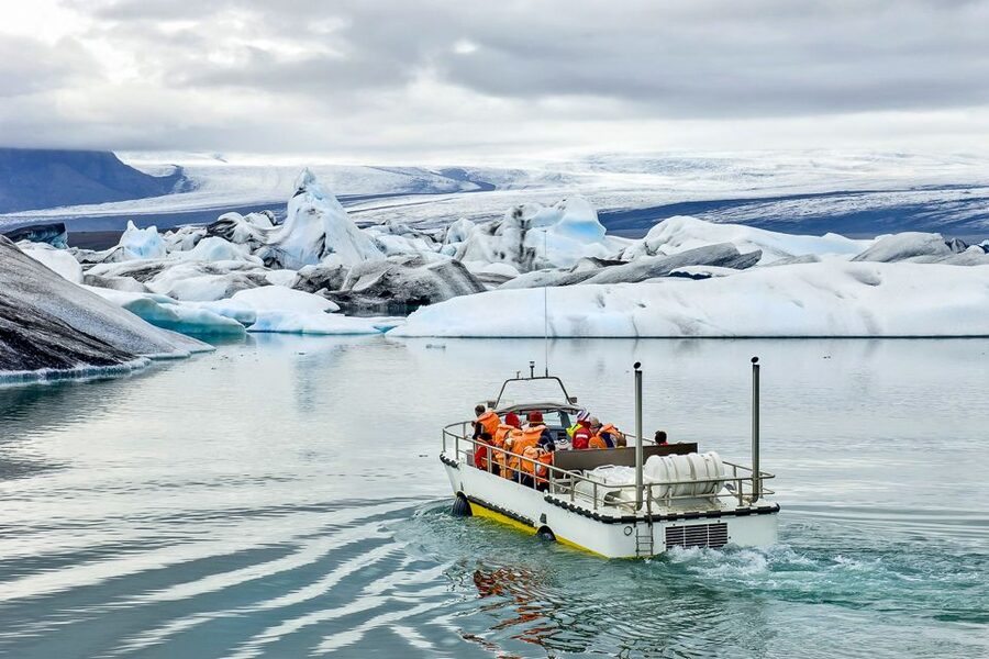 Reykjavik: Jokulsarlon Glacier Lagoon & Diamond Beach Tour - Diamond Beach On Black Sand: Where Ice Looks Like Diamonds