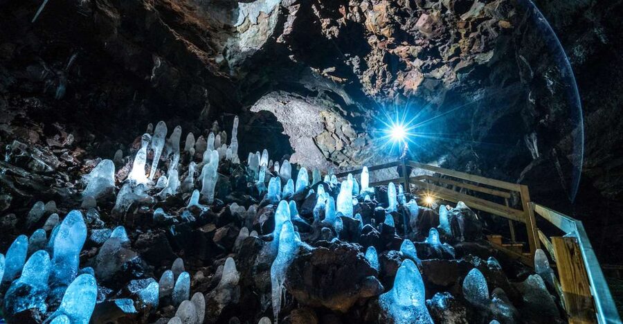 Reykjavik: Lava Cave, Hot Springs, Horses & Waterfalls Tour - West Iceland in one ticket, and why the stops make sense