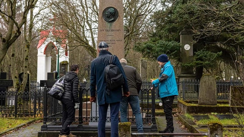 Reykjavik Midnight Sun Ghost Walk - Who should book this tour, and who might skip