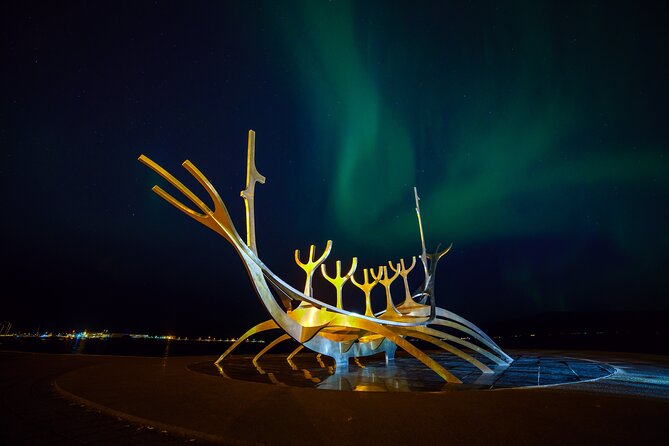 Reykjavik: Northern Lights Comfort Coach with Surprise - Northern Lights Reality Check: No Guaranteed Show, But Real Effort